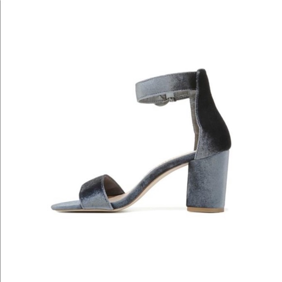 NIB Slate Gray Plush Velvet Block Heel Sandal - Picture 2 of 4